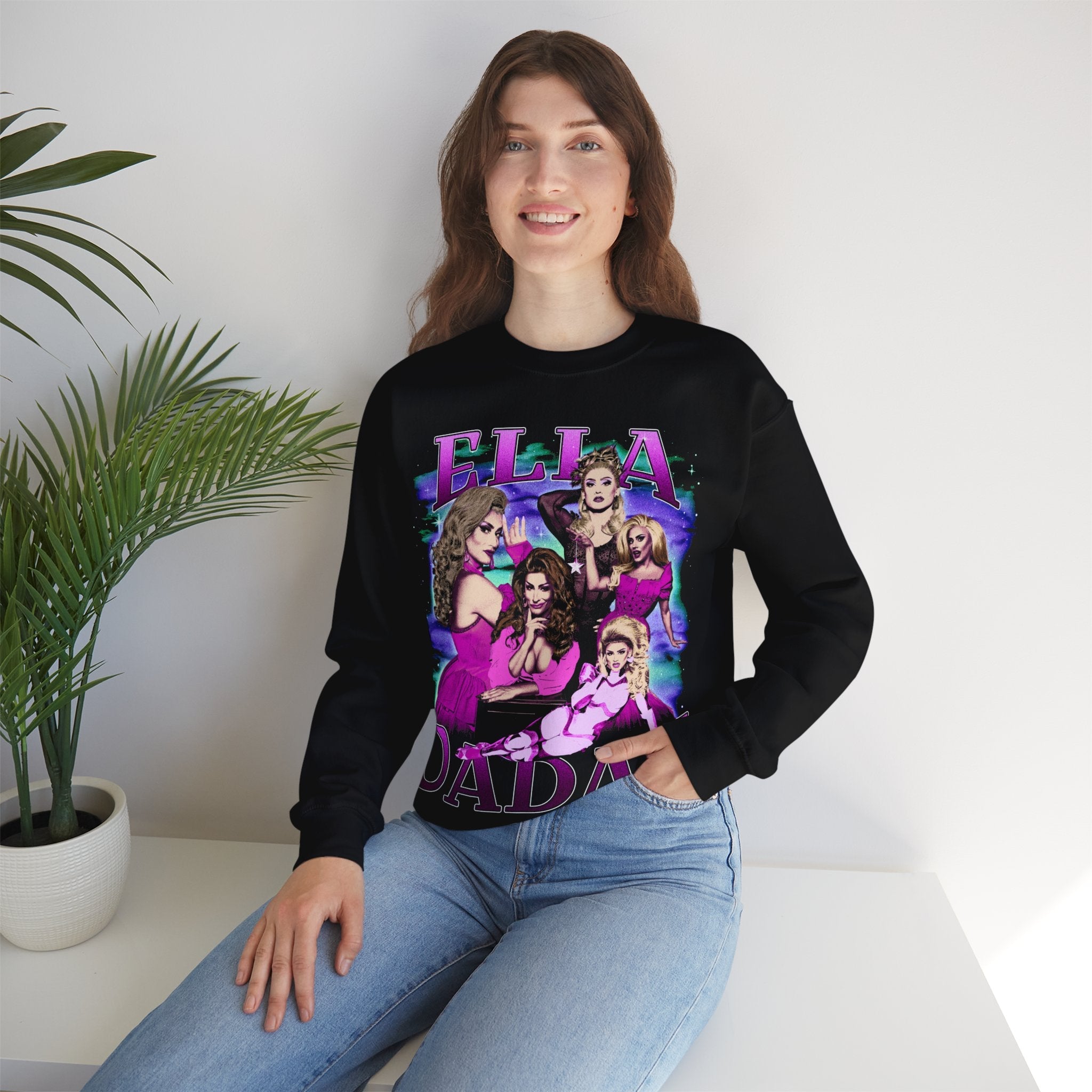 Ella Vaday - 90s band Crewneck Sweatshirt