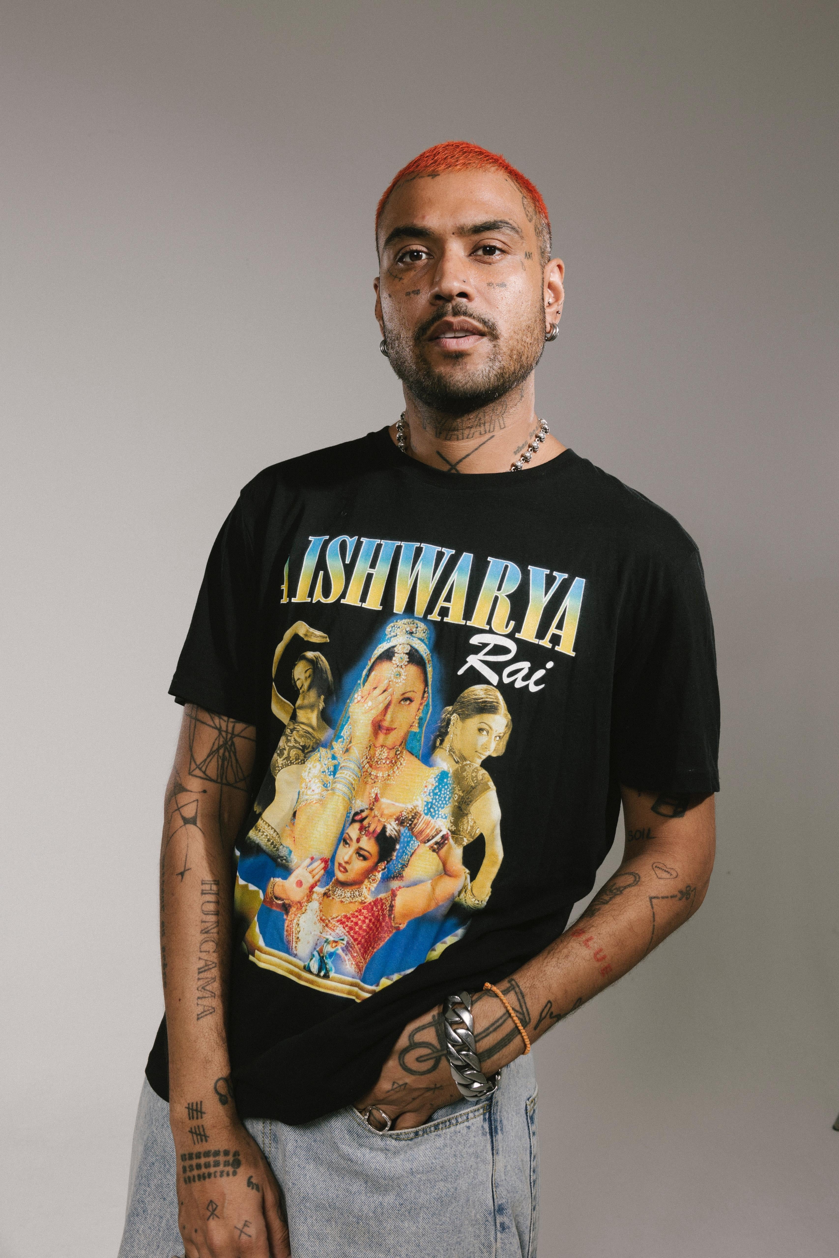 BOLLYHOOD - AISHWARIYA T-shirt