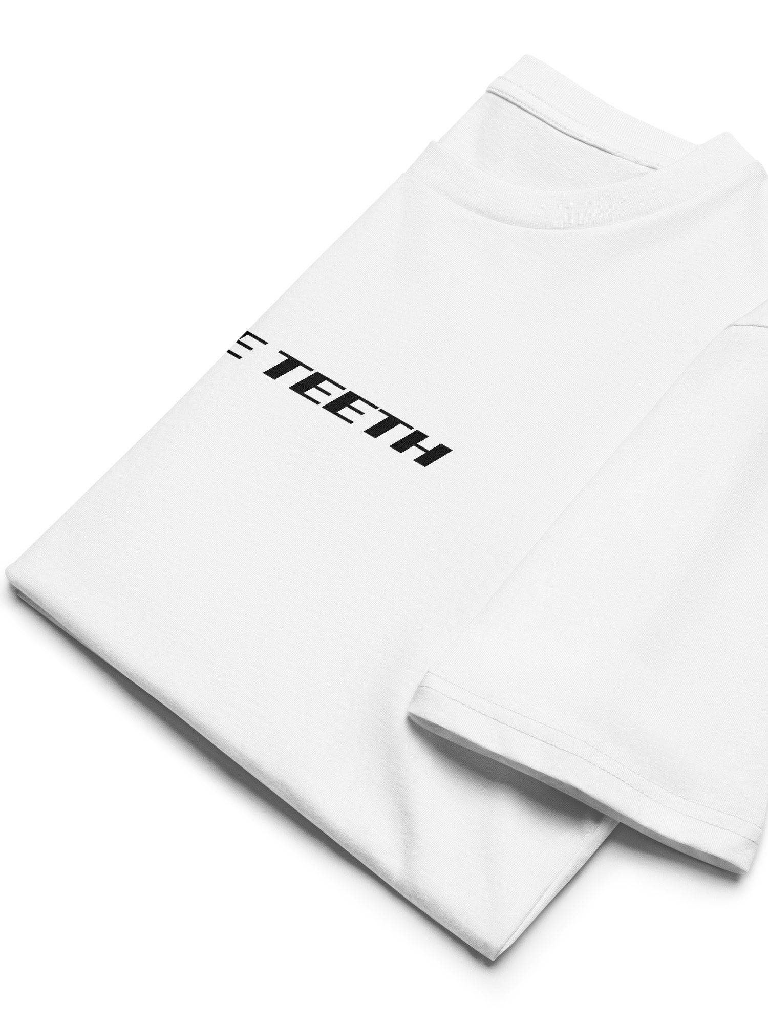 Sandra - Kiss Me Teeth T-shirt