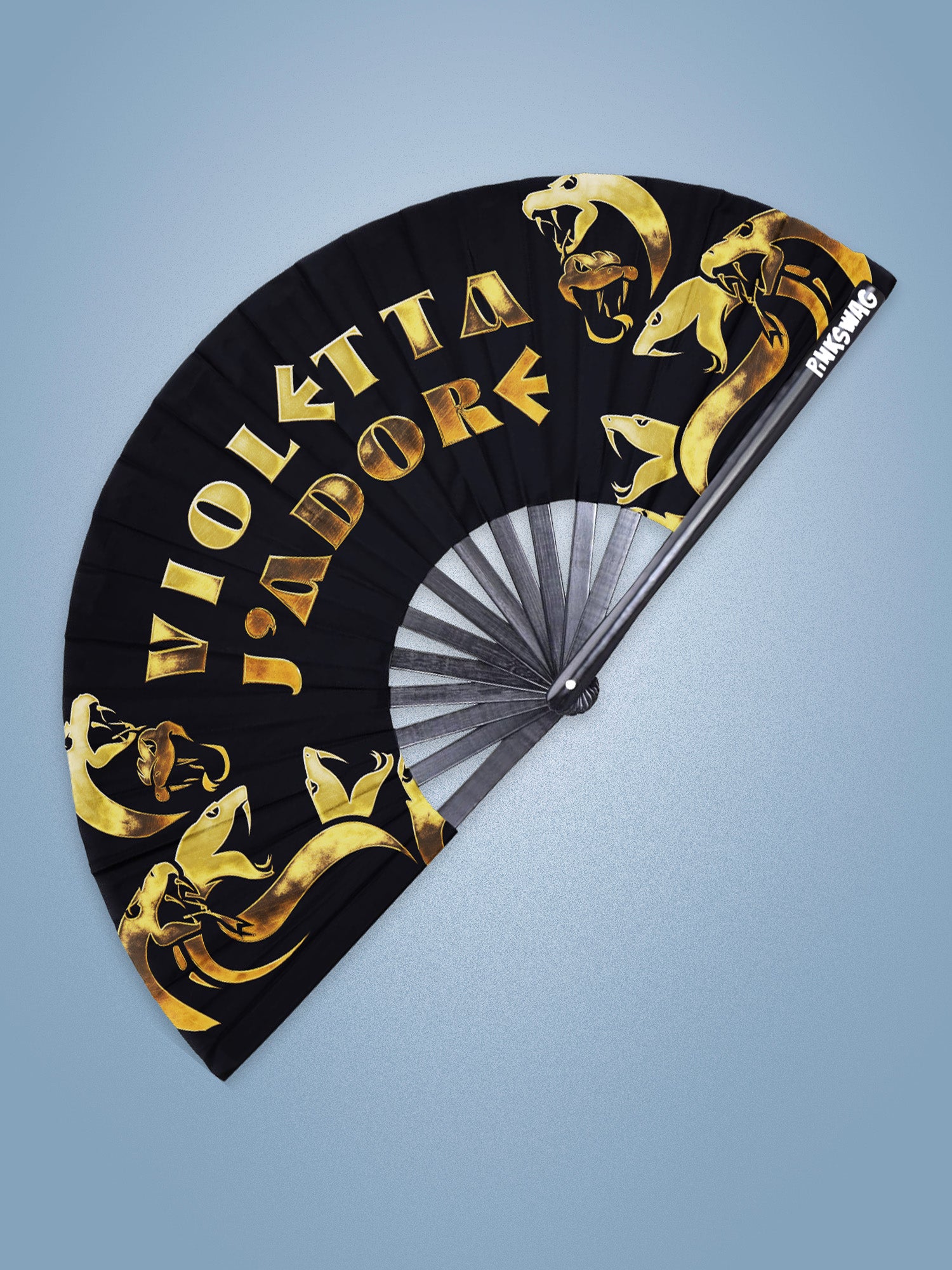 Violetta J'Adore - Fan