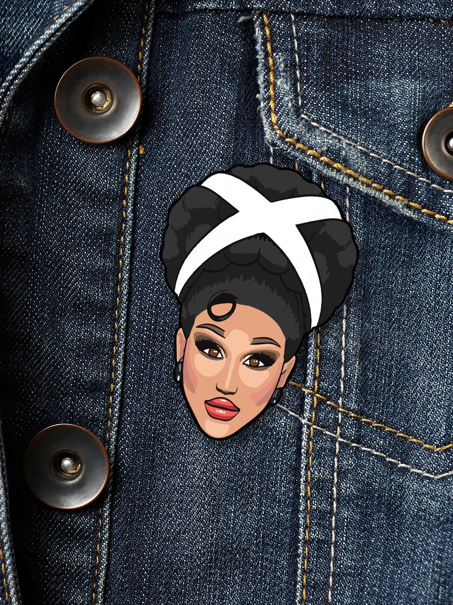 Vicki Vivacious - Cornish Icon Face Pin