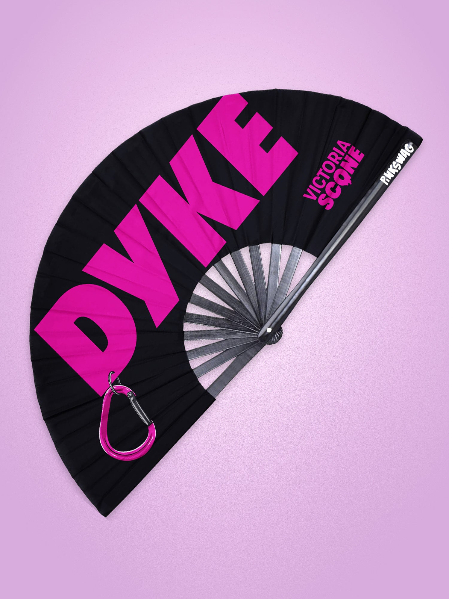 Victoria Scone - Dyke Fan