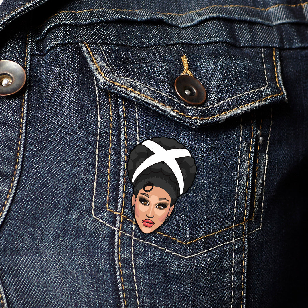 Vicki Vivacious - Cornish Icon Face Pin Pink Swag