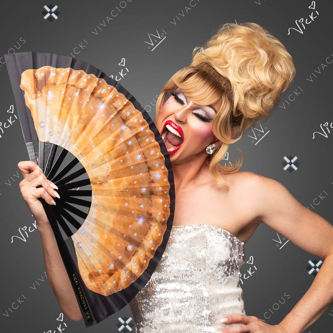 Vicki Vivacious - Cornish Icon Pasty Fan Pink Swag